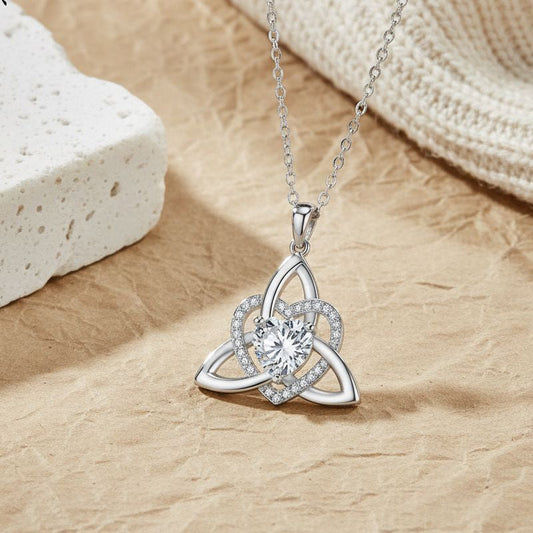 📢📢50 % DE RÉDUCTION !! ⏰Collier avec pendentif en forme de cœur au motif de nœud celtique