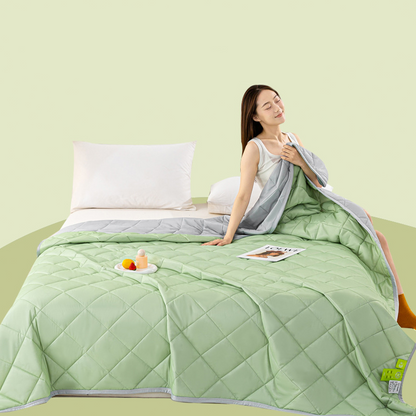🔥 Soldes Mi-Saison : −50 % jusqu'à épuisement ! ⏰🛏️Couette Légère d'Été – Respirante, Rafraîchissante et Évacuation de l'Humidité, Parfaite pour les Nuits Chaudes et un Usage Quotidien🌙❄️